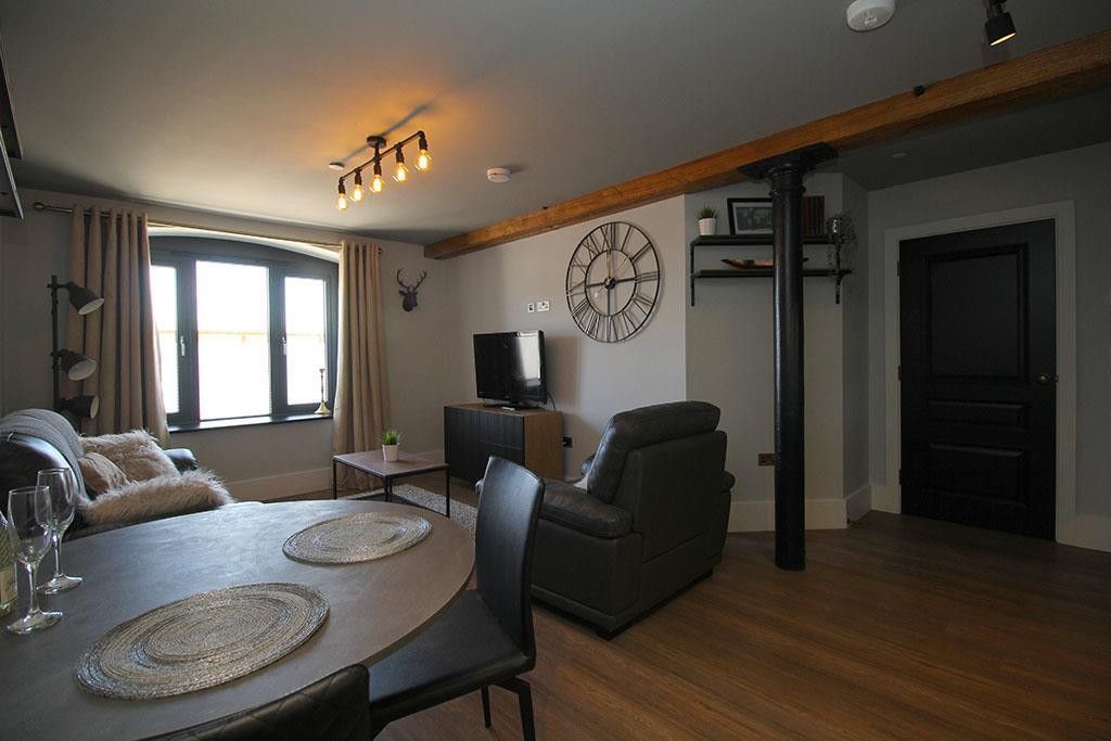 Property photo 3 of 28 Living Area