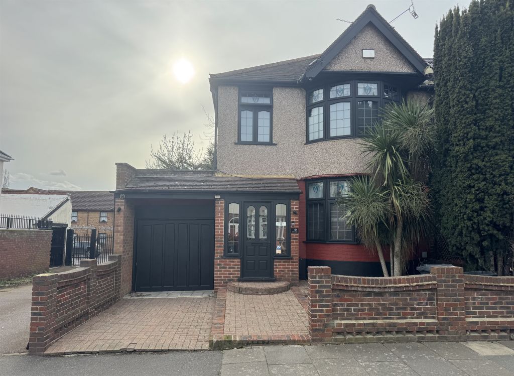 Property photo 1 of 3