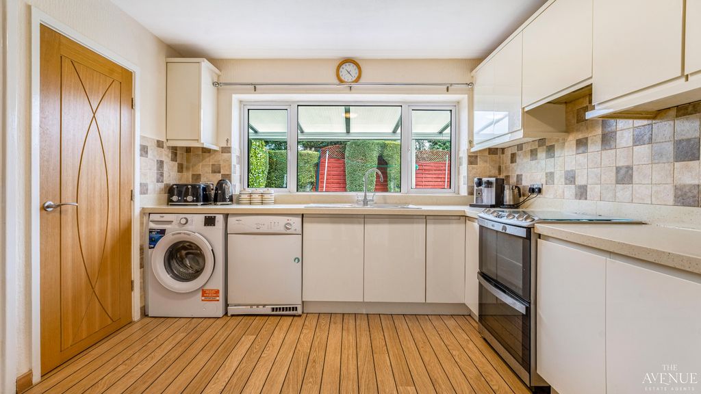 Property photo 3 of 24 4768586