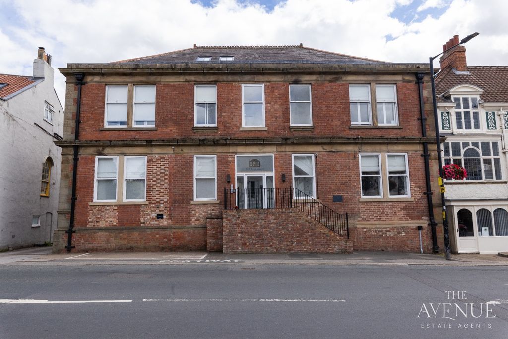 Property photo 1 of 29 4415011
