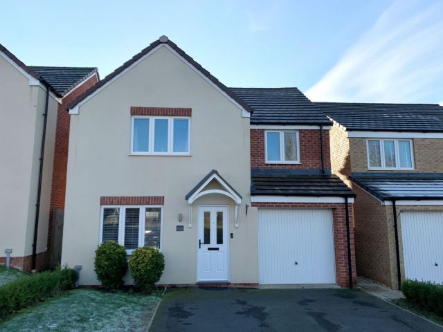 4 bed detached house for sale White Hills