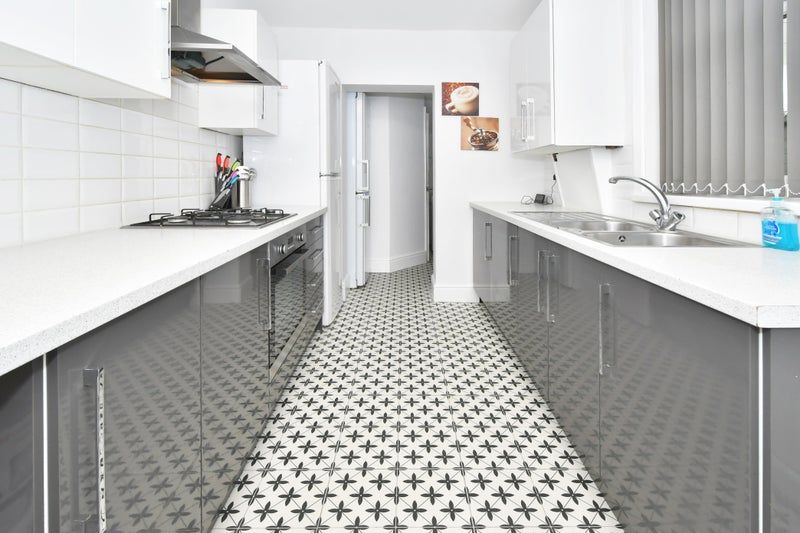 Property photo 1 of 15 Kitchen