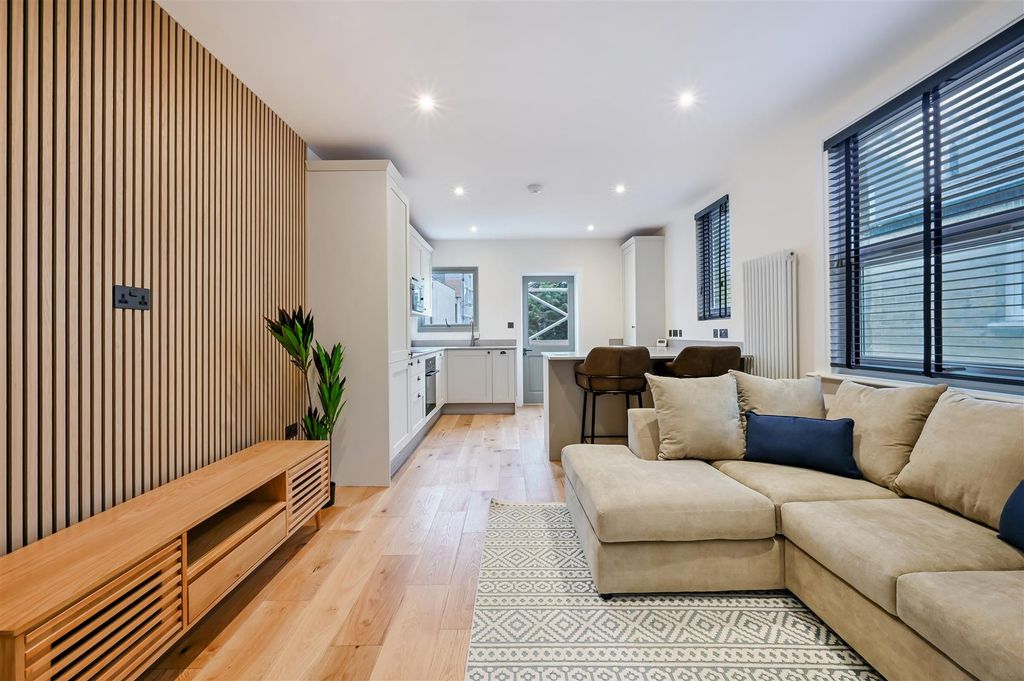 Property photo 3 of 10 Bridges Road, 1A-8.Jpg