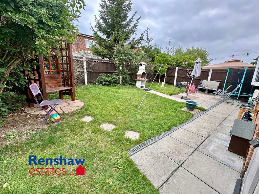Property photo 2 of 10 R (1)