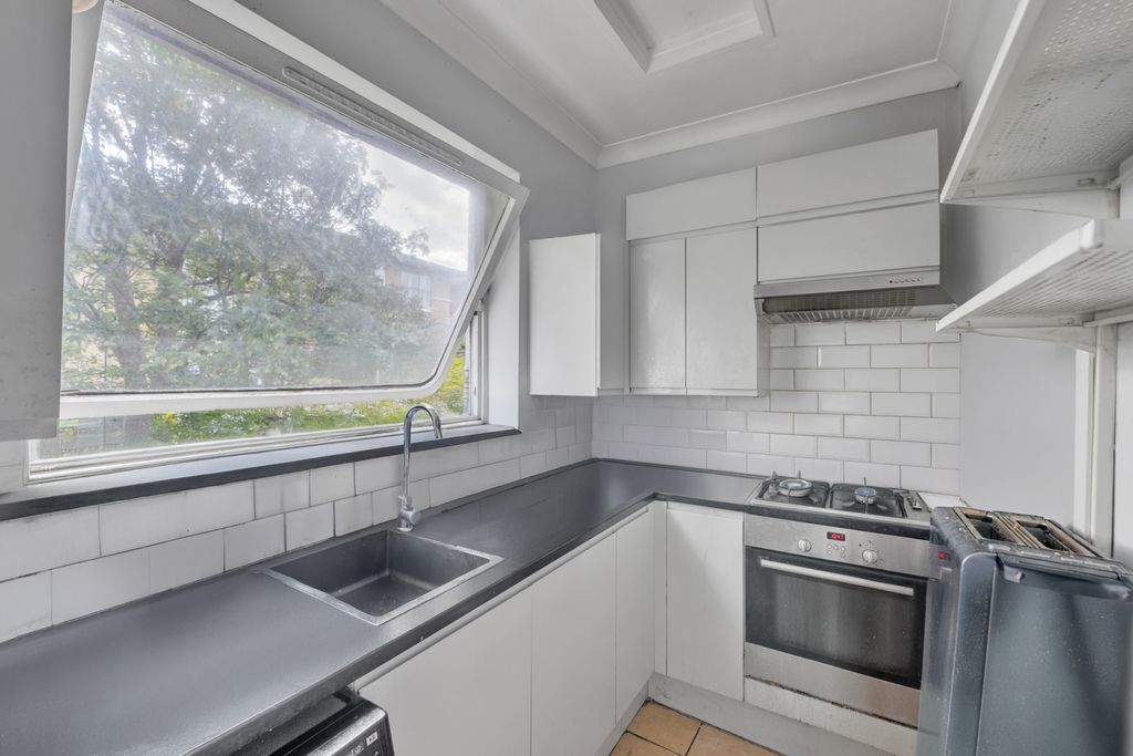 Property photo 3 of 9 Picture No. 08