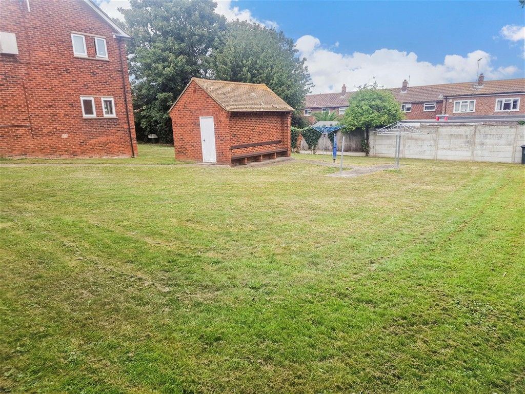Property photo 1 of 7 Rear Communal Gardens