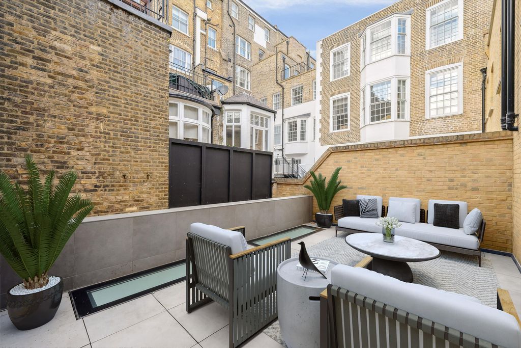 Property photo 3 of 11 Image