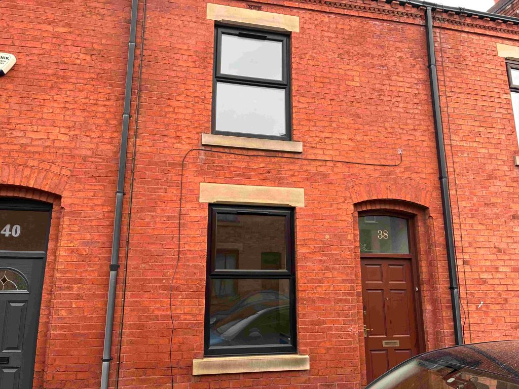 Property photo 1 of 6 Photo