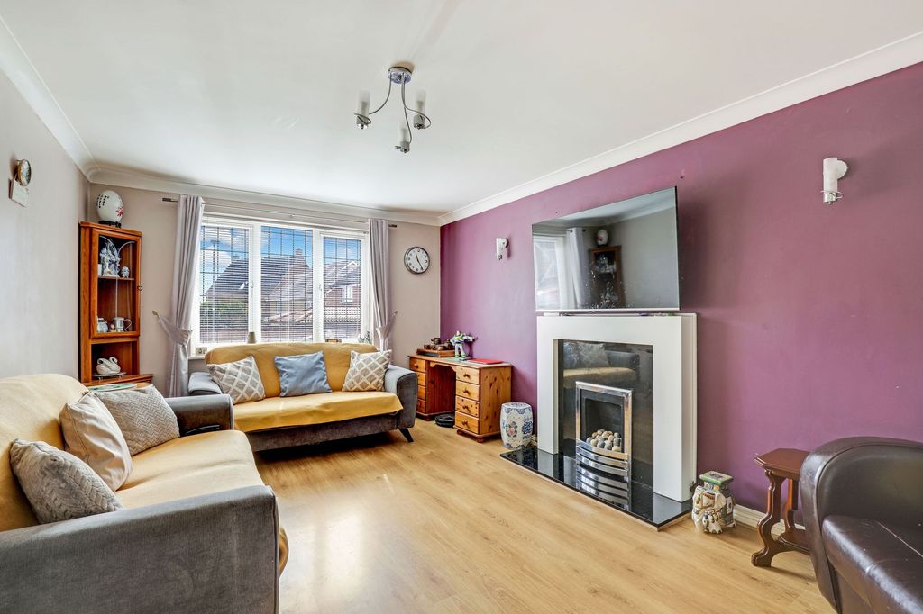 Property photo 3 of 22