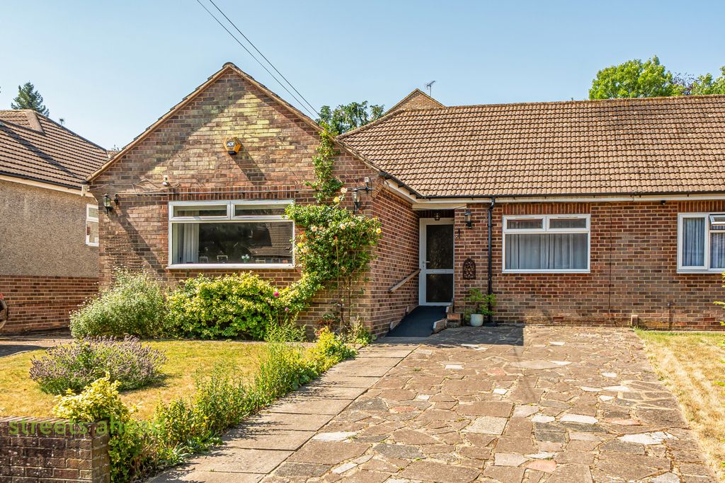 Property photo 1 of 16 0Daa5449-31c5-42F...