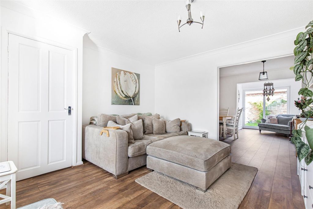 Property photo 3 of 20 15_75394.Jpg