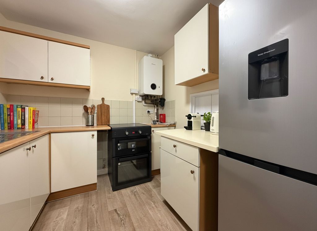 Property photo 2 of 7