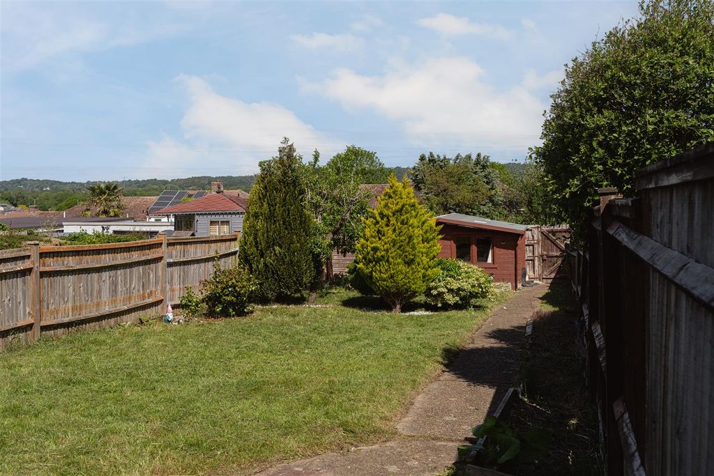 Property photo 3 of 14 6.Jpg