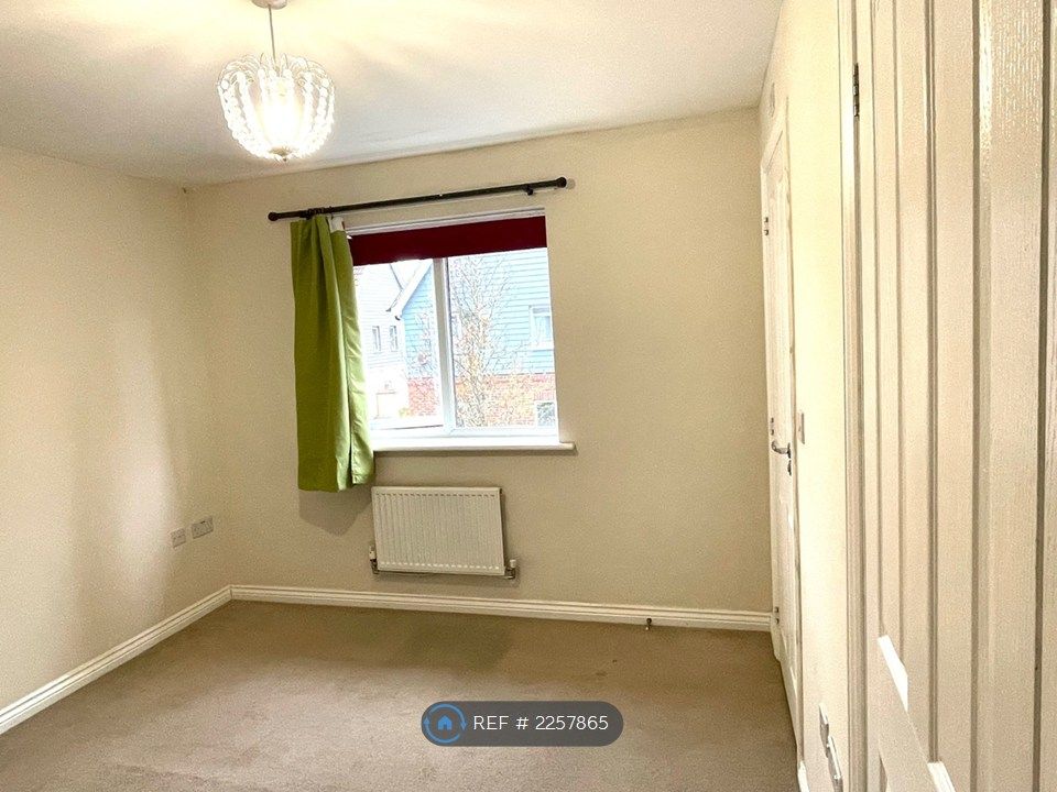 Property photo 3 of 14