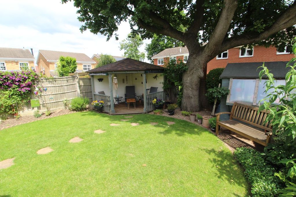 Property photo 2 of 20