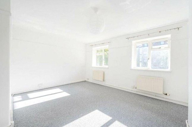 Property photo 3 of 4 Lounge