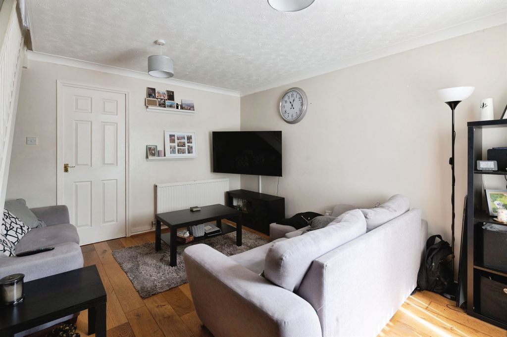 Property photo 3 of 15