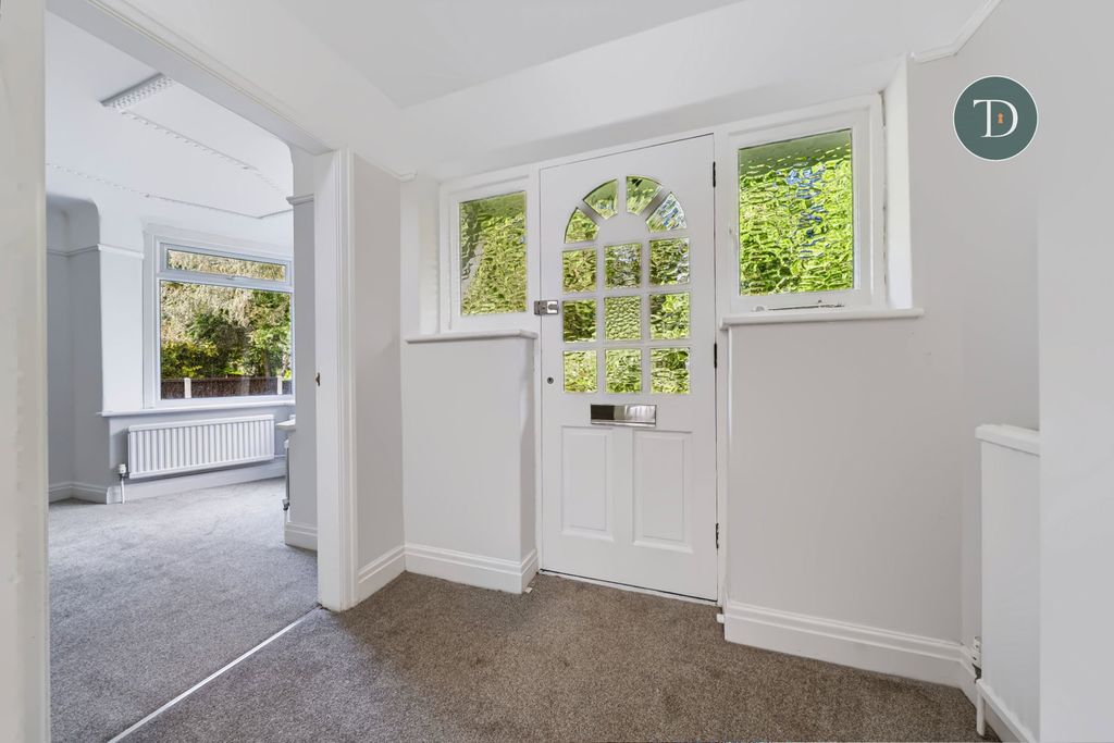Property photo 3 of 38