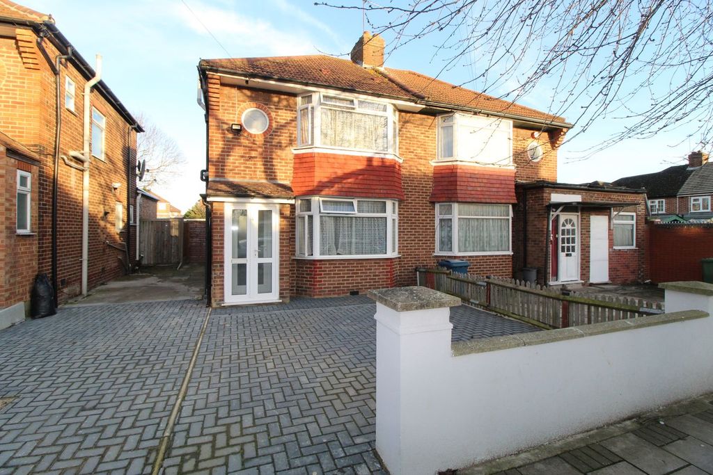 Property photo 1 of 15