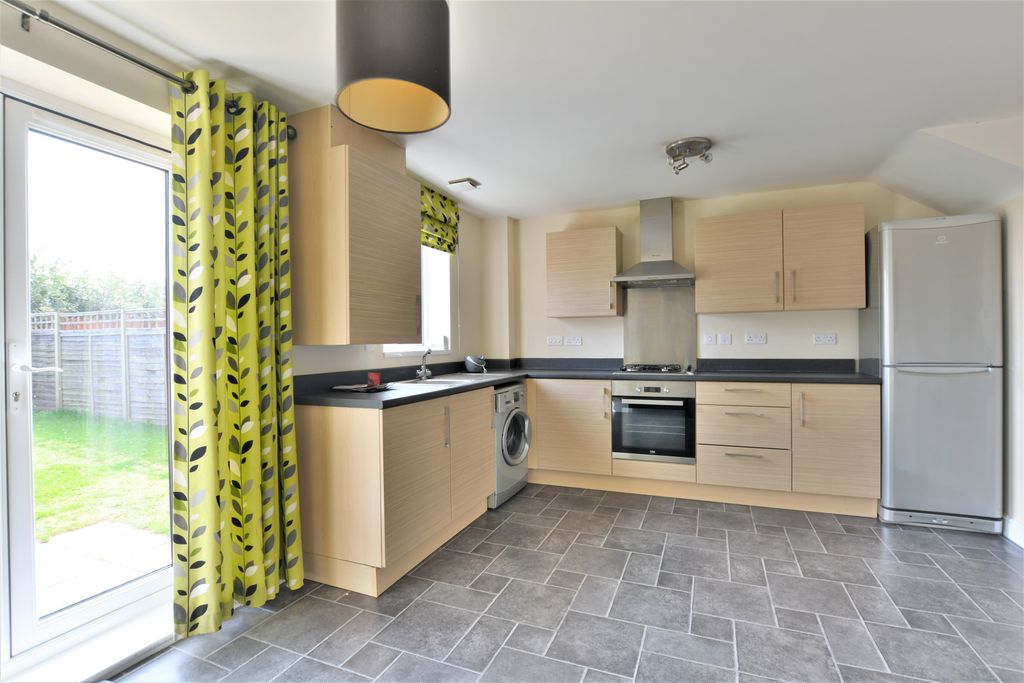 Property photo 3 of 8