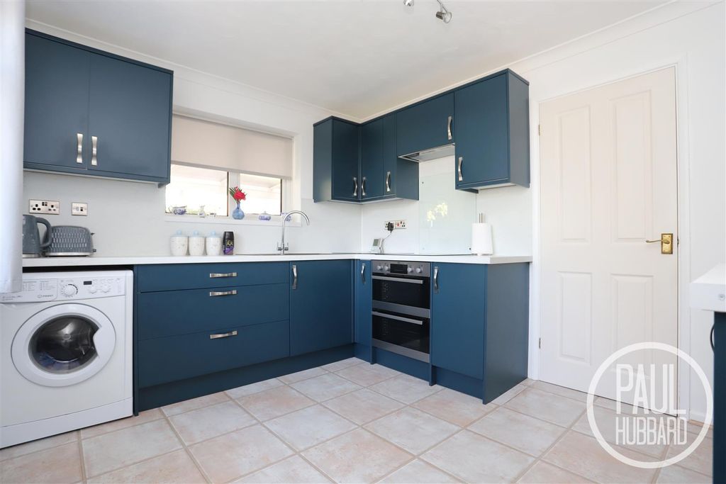 Property photo 3 of 13 Img_8011.Jpg