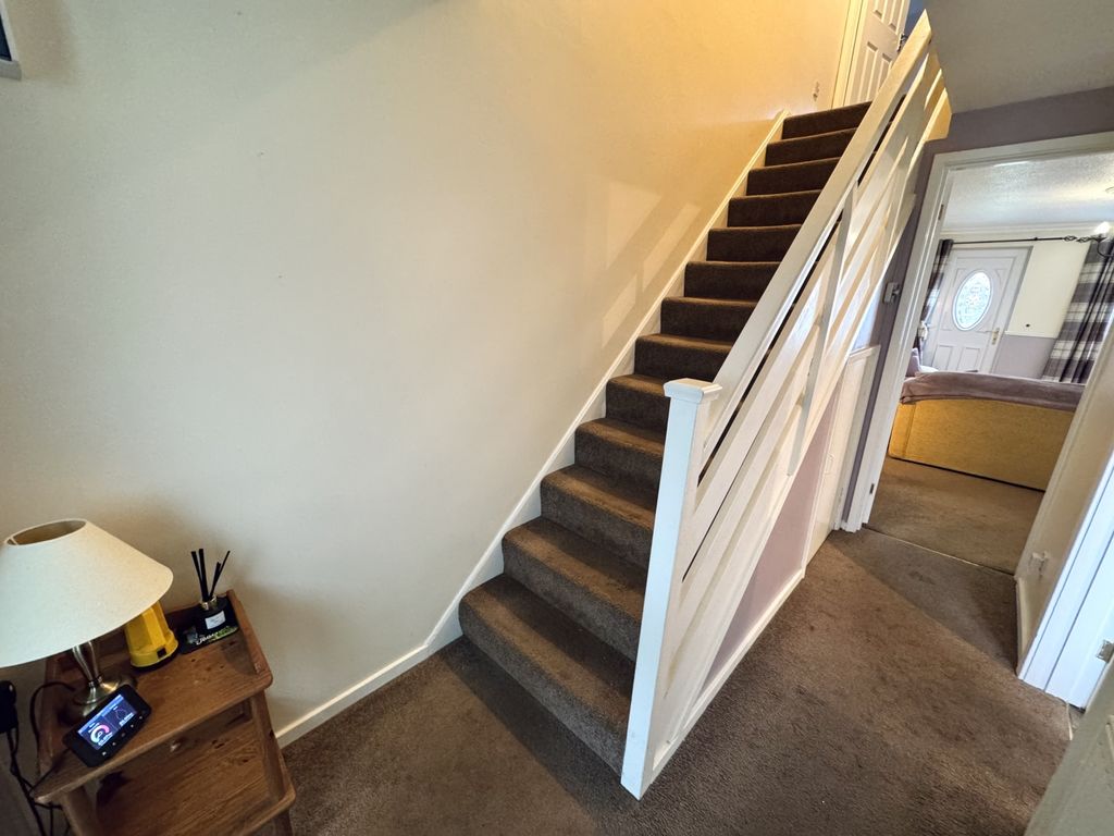 Property photo 3 of 12 Img_3403
