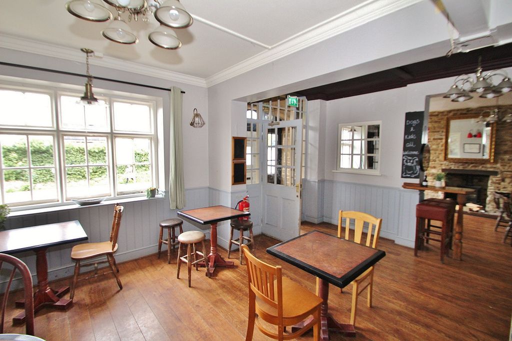 Property photo 2 of 13