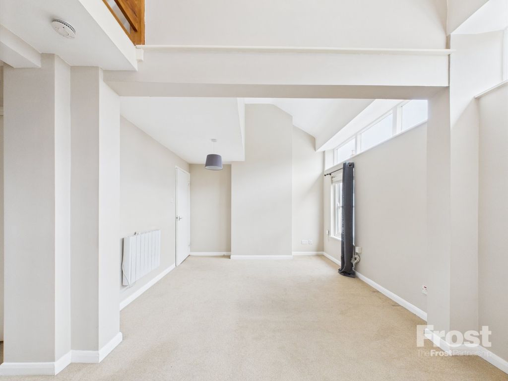 Property photo 3 of 13 Picture No. 48