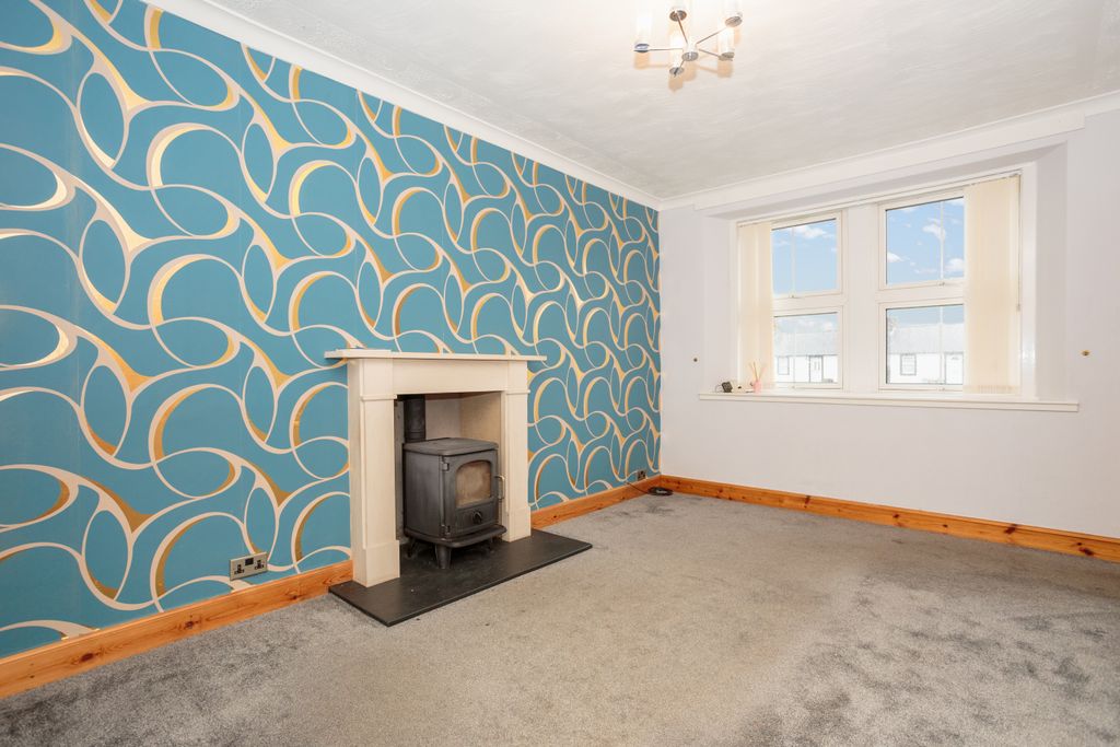 Property photo 3 of 42 Lounge