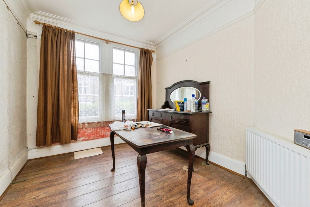 Property photo 2 of 21 Pbox-Img.Jpg