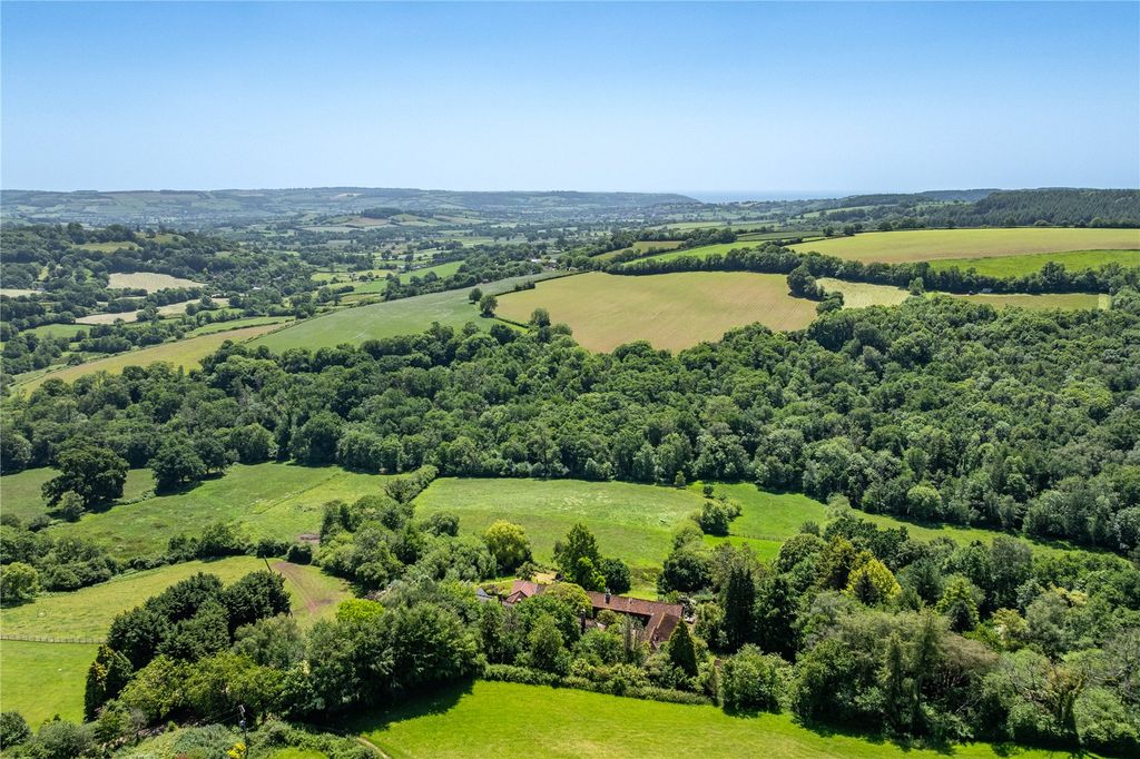 Property photo 1 of 28 Halshayne Manor Farm
