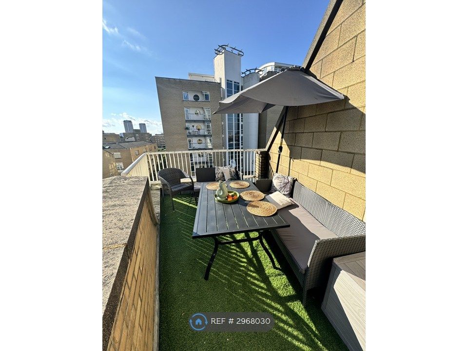 Property photo 1 of 20 Balcony 2