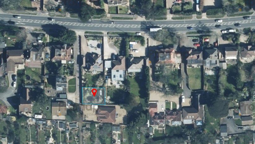 Property photo 1 of 2