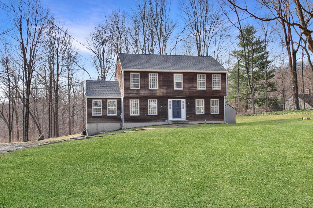Property photo 1 of 27