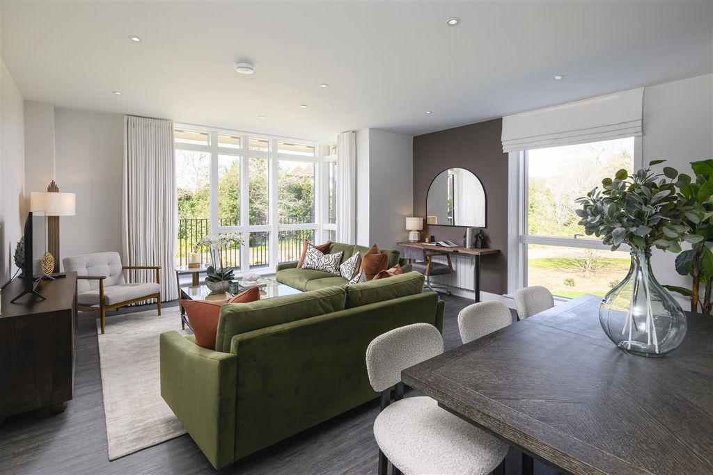 Additional image 4 of 3 bed flat for saleHildenborough, Tonbridge TN11