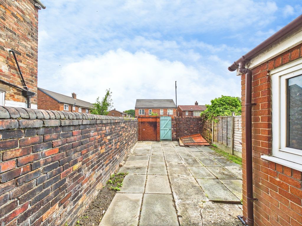 Property photo 2 of 16
