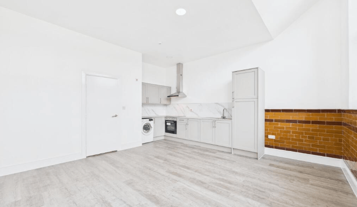 Property photo 2 of 7 Gallery