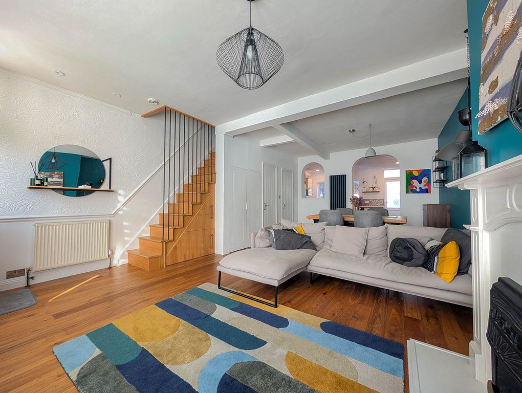 Property photo 2 of 13