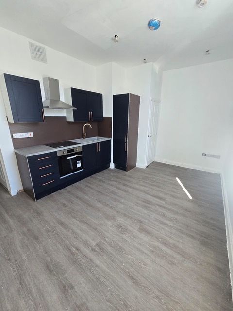 Property photo 1 of 6 Bd0B5103-E423-426B-9c3E-768Be3d6494F