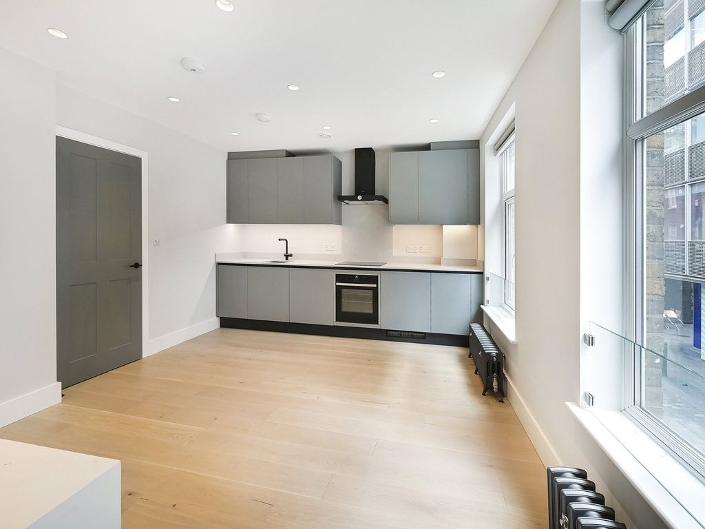Property photo 3 of 9 Berwick Street