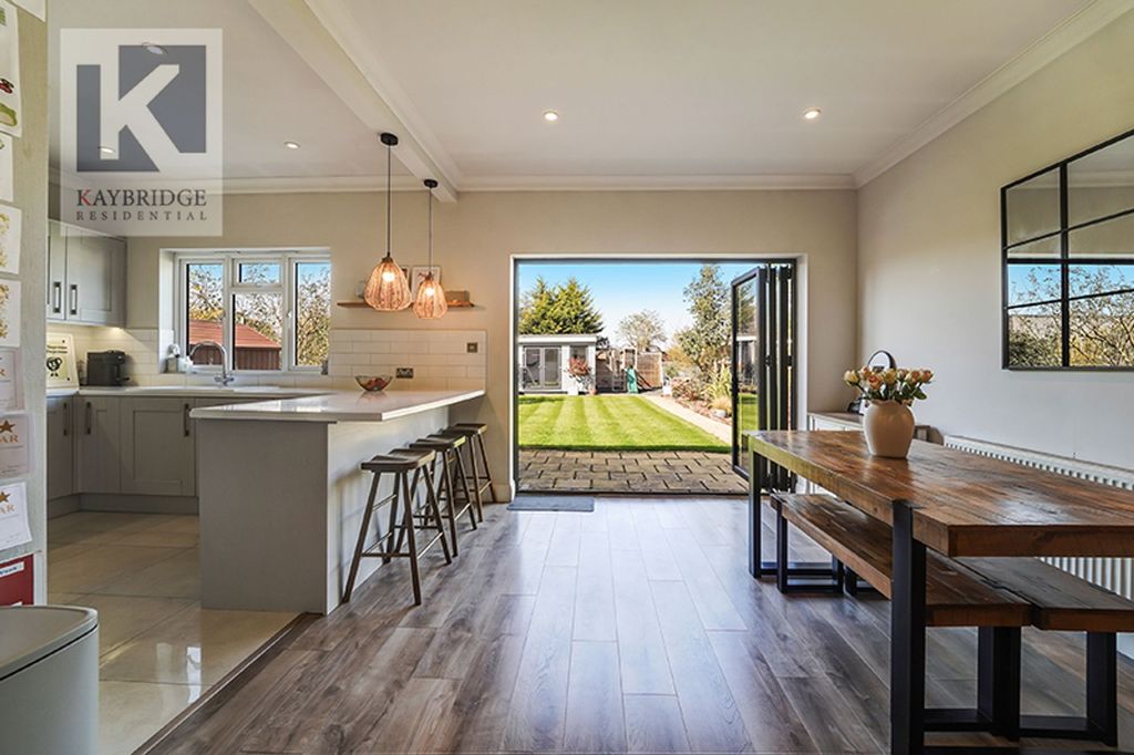 Property photo 3 of 15