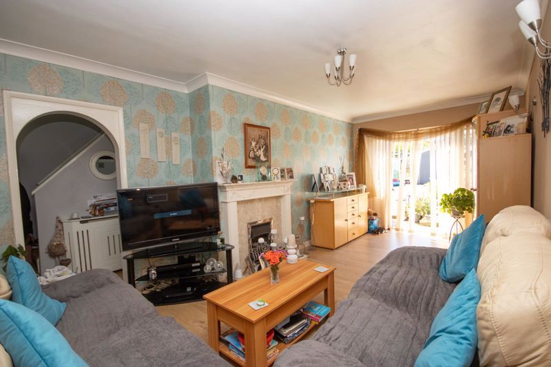 Property photo 2 of 11 Photo 4