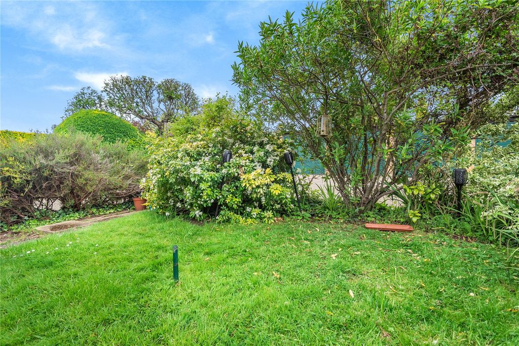 Property photo 2 of 14 Picture No. 23