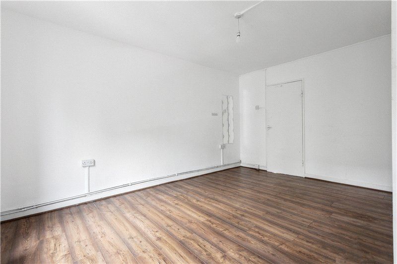 Property photo 3 of 8 Picture No. 04