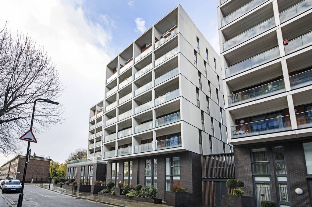 Property photo 1 of 21