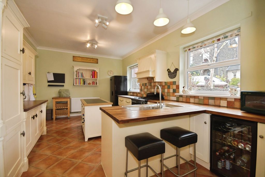 Property photo 2 of 20 Pbox-Img.Jpg