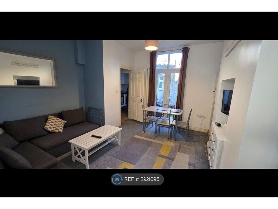 Property photo 1 of 4