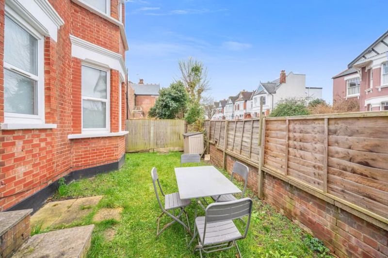 Property photo 3 of 8 Photo 3