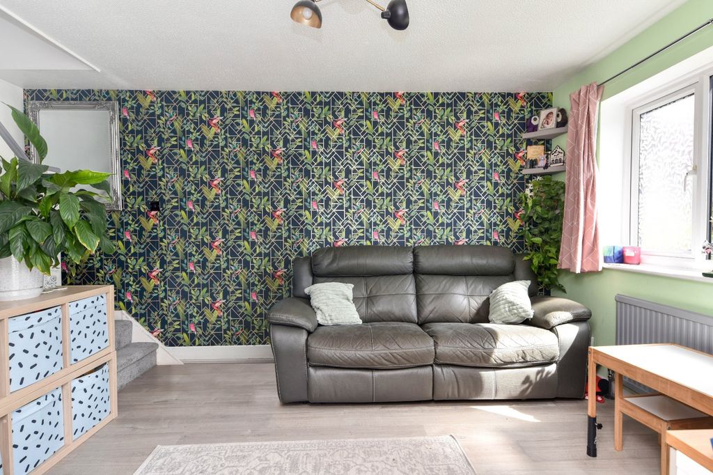 Property photo 2 of 17 Picture No. 05