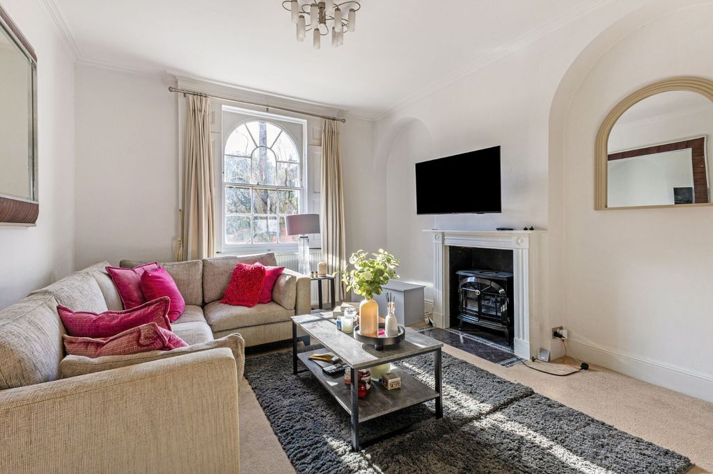 Property photo 3 of 21 Picture No. 13